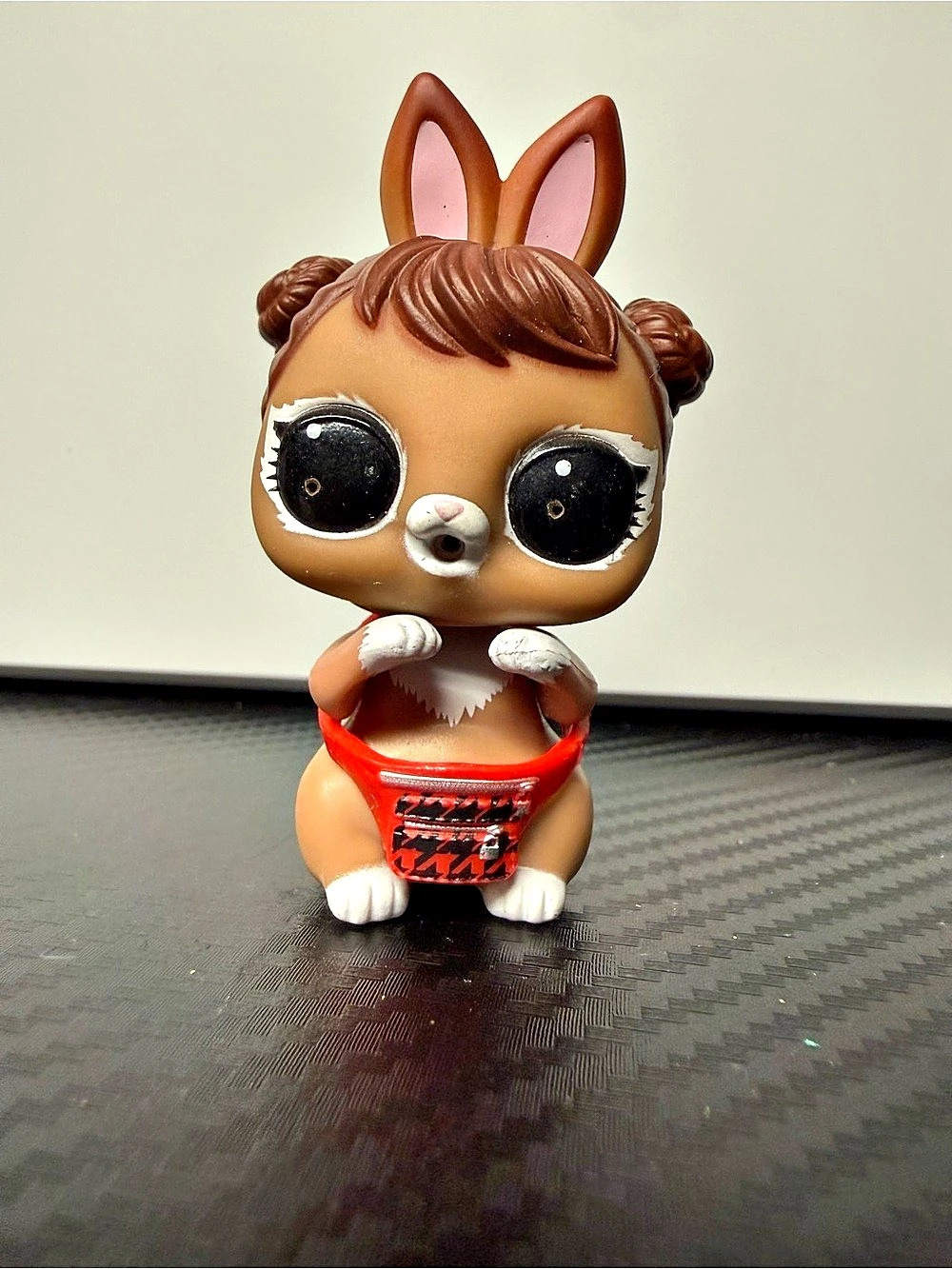 MGA Entertainment L.O.L. Surprise! Biggie Pets - Hop Bunny! Hop Bunny Figure